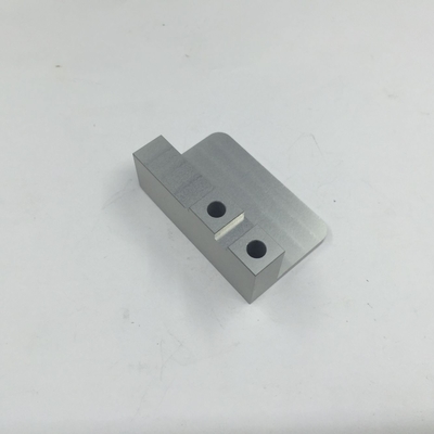 Partes de mecanizado de aluminio CNC personalizadas para el rendimiento
